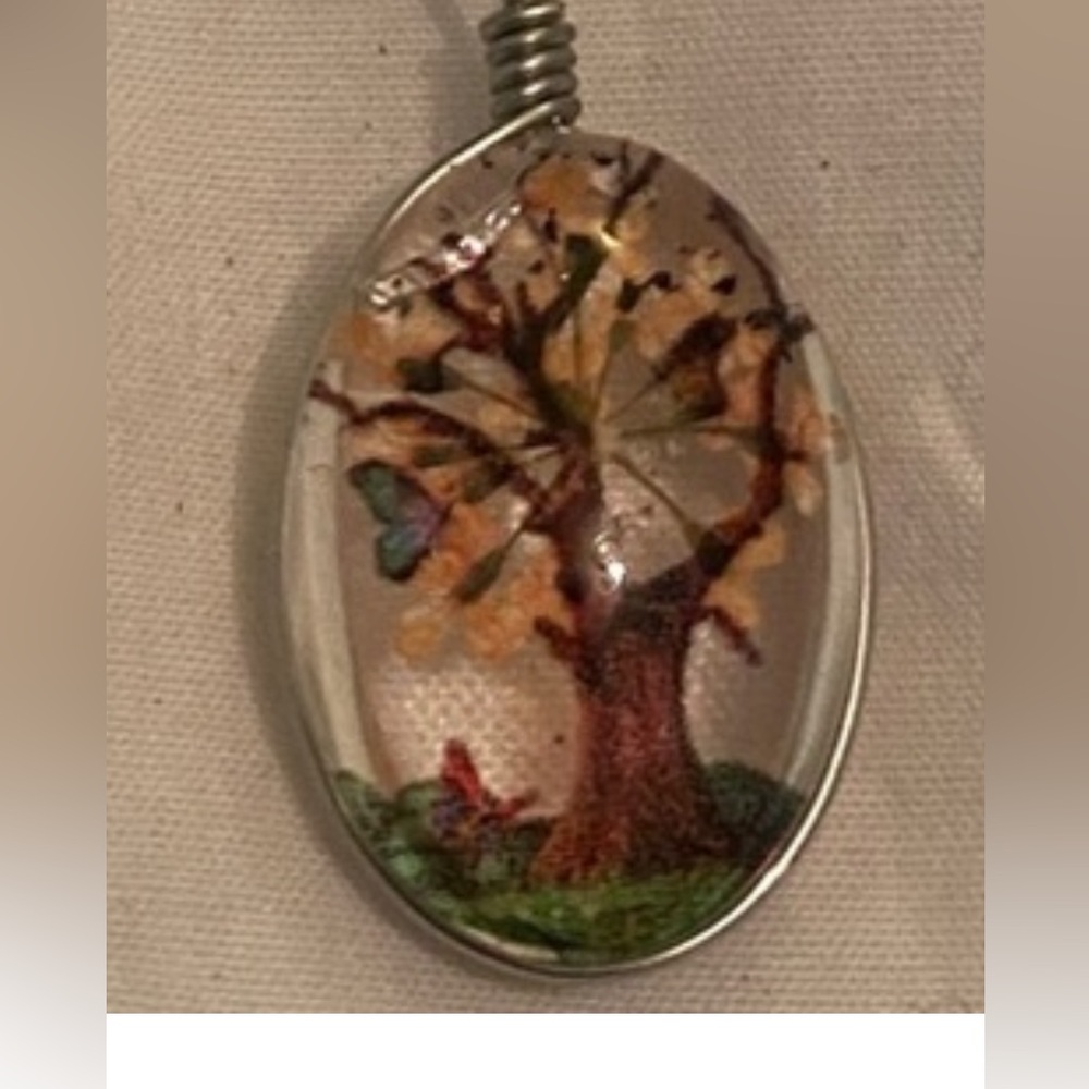 Elegant Tree Pendant Necklace